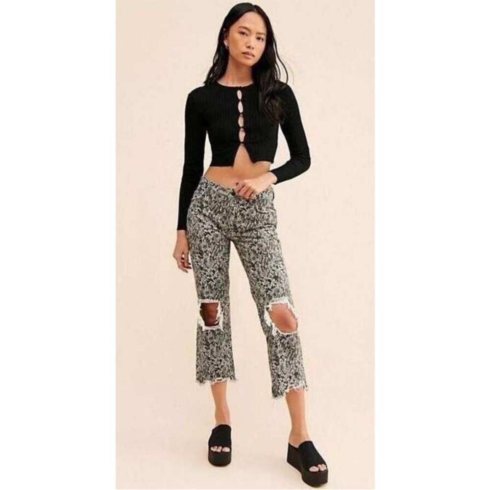 We The Free Animal Print Crop Pants Distressed Maggie Mid Rise Size 28